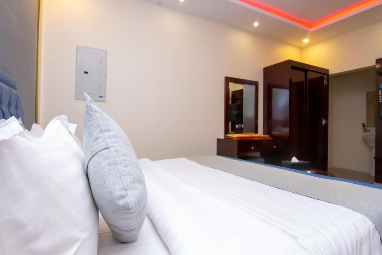 ال متعب سويتس الفلاح 1 Apart otel Riyad Dış mekan fotoğraf